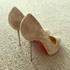 Nude Christian Louboutin Heels 40